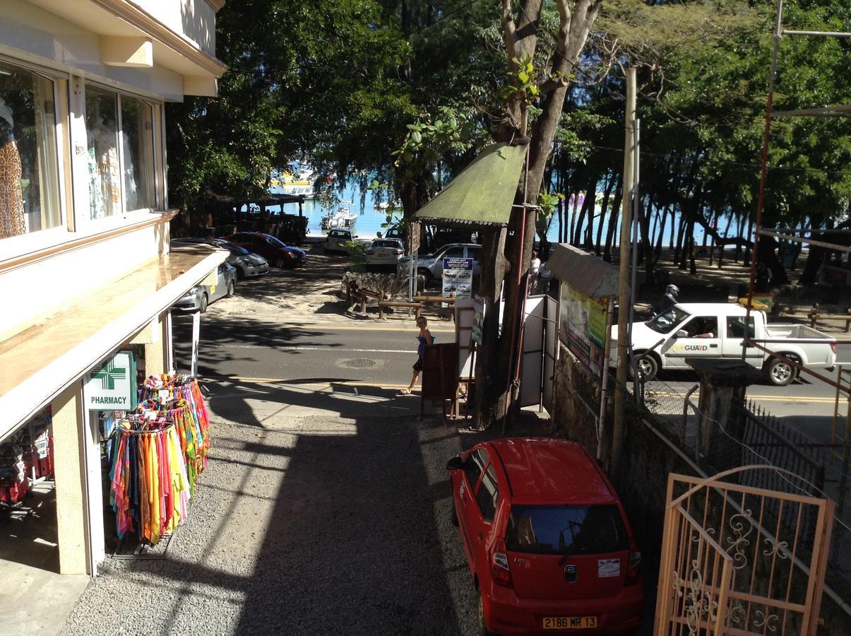 Ebrahim Flats - Grand Baie Beach Eksteriør bilde